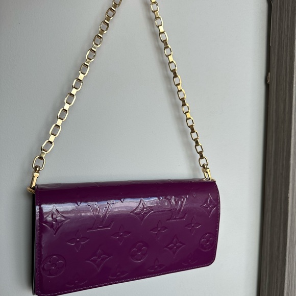 PRICE DROP😍Louis Vuitton Vernis chain wallet - Picture 2 of 9